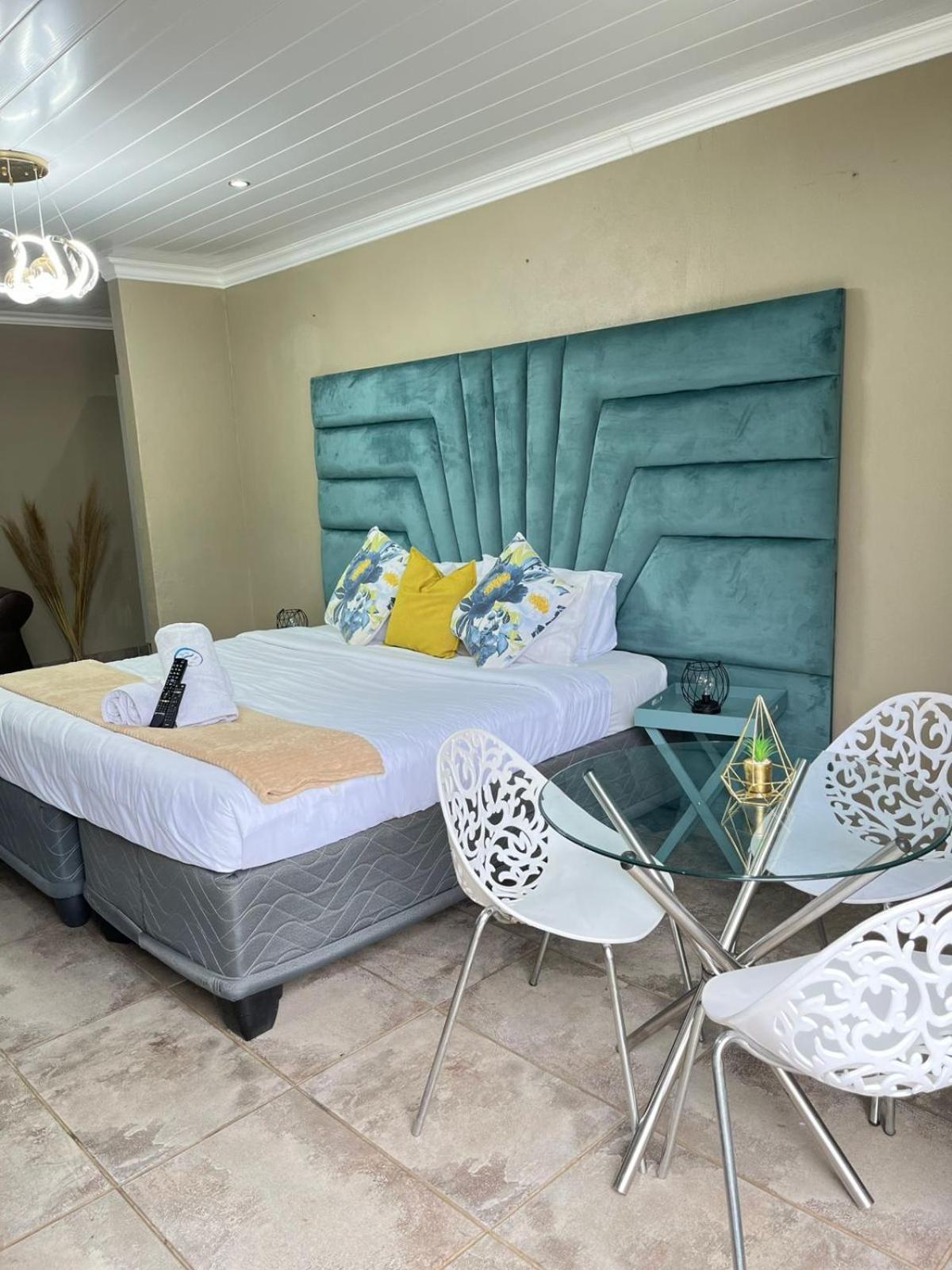 St Eve Lodge & Spa Bloemfontein Exterior photo