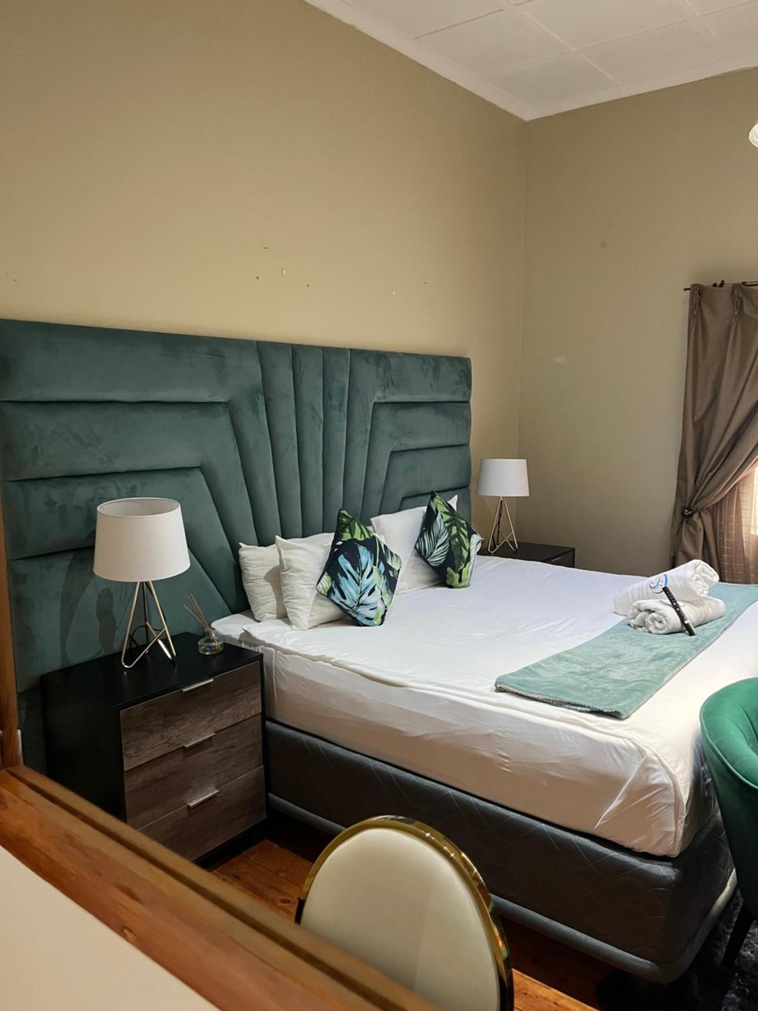 St Eve Lodge & Spa Bloemfontein Exterior photo