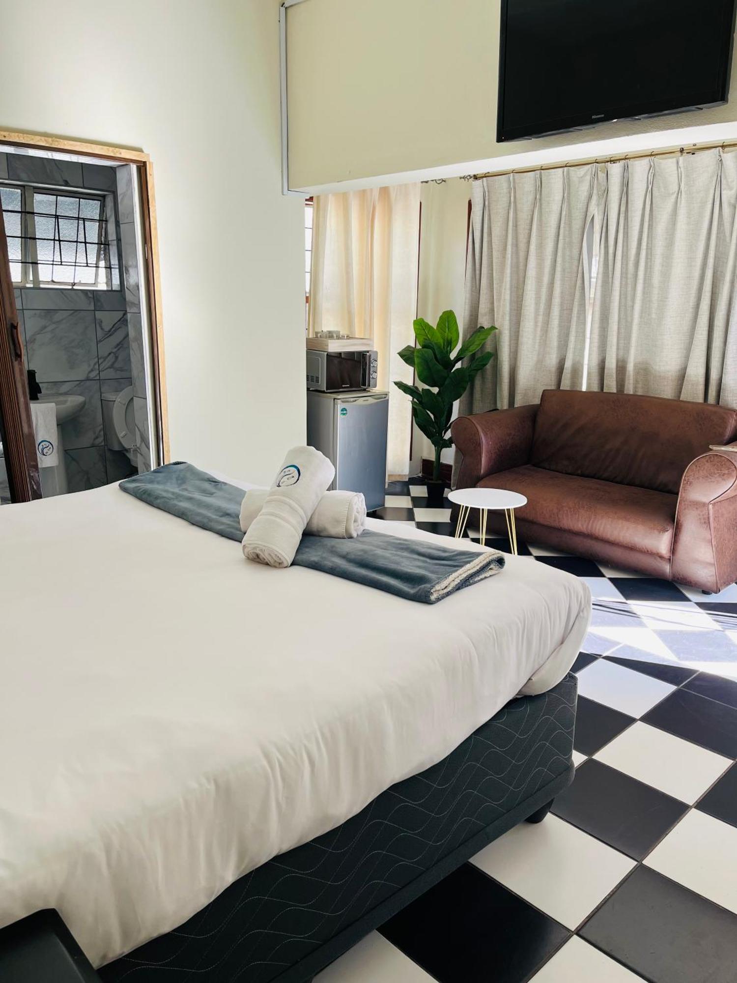 St Eve Lodge & Spa Bloemfontein Exterior photo